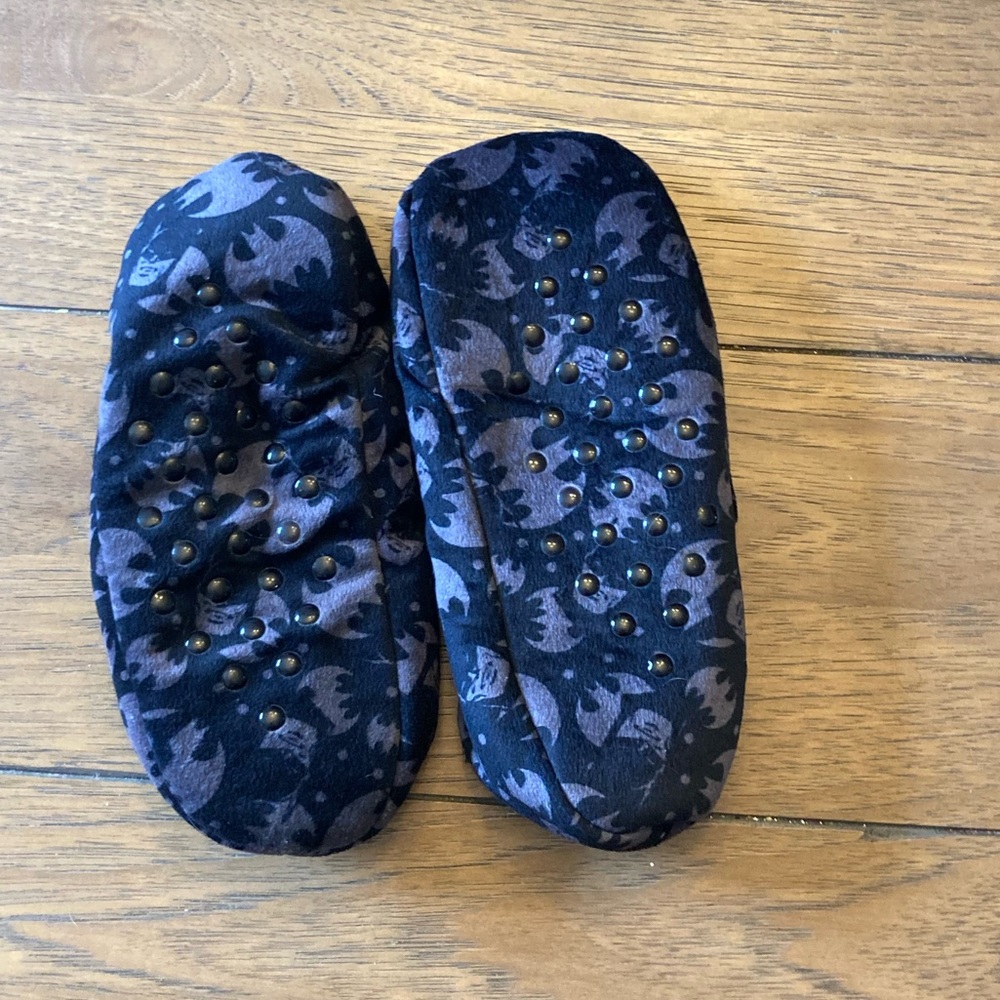 Batman Slippers - Picture 3 of 3